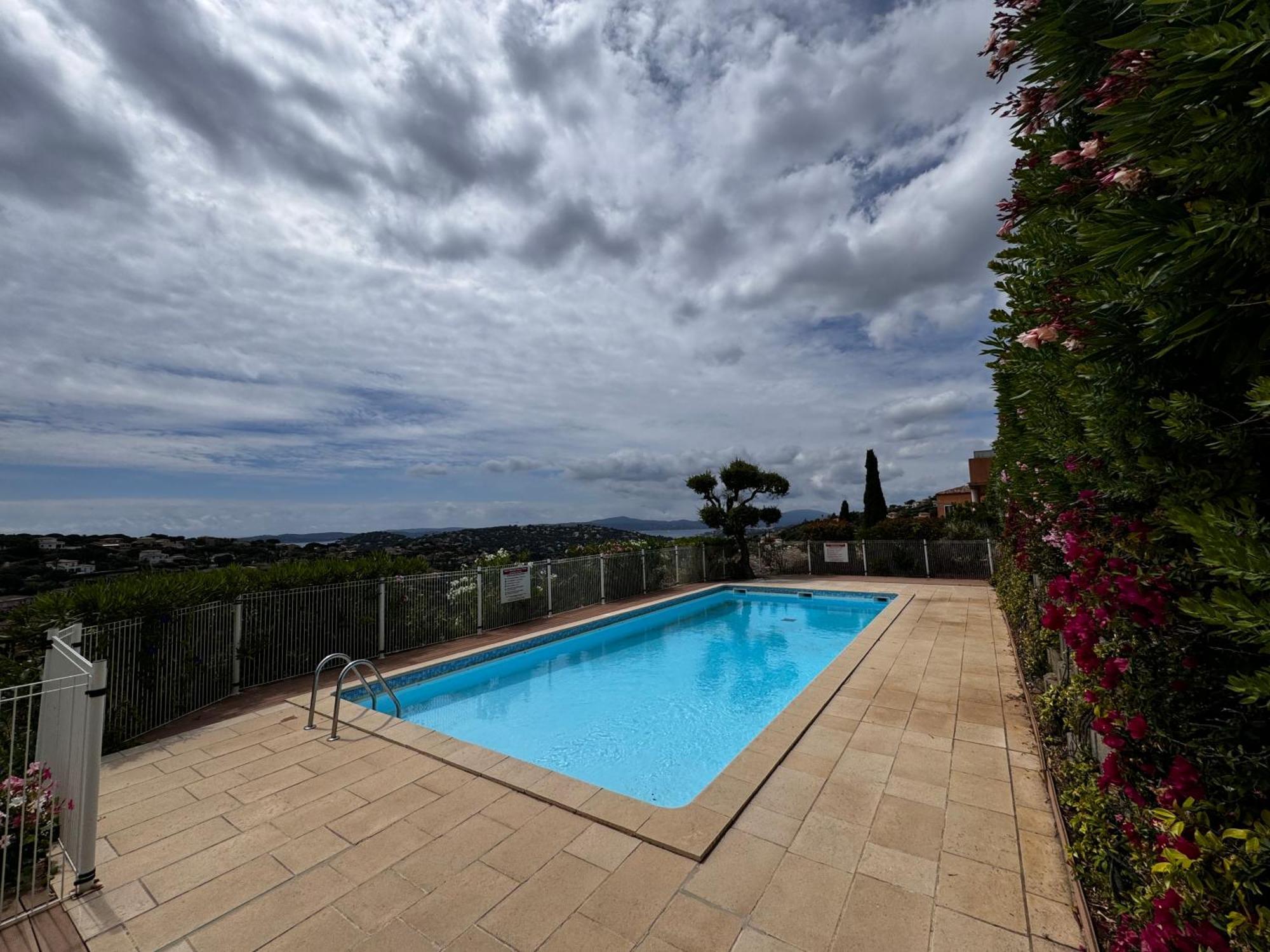 Les Cigales, Superbe Vue - Golfe De Sainte-Maxime Apartment ภายนอก รูปภาพ